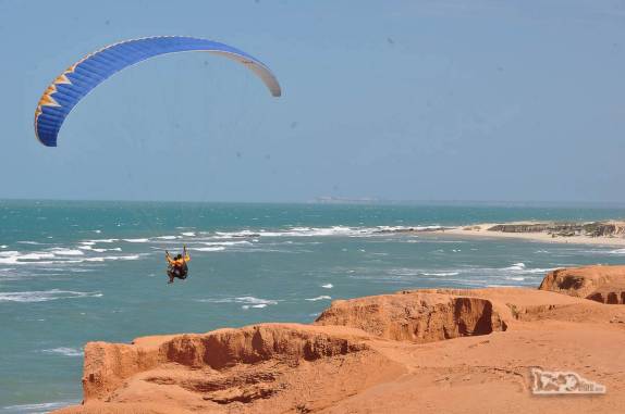 Paraglider, muito popular em Canoa Quebrada, no litoral do Ceará